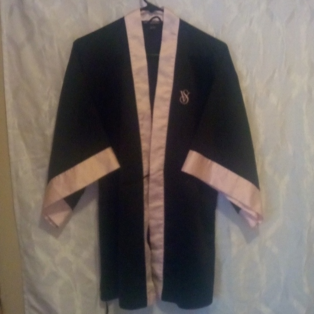 100% Polyester Victoria secret robe black & pink
